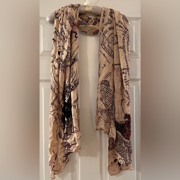 Wizarding World Of Harry Potter Accessories - Harry Potter The Marauder’s Map Licensed Scarf Universal Studios